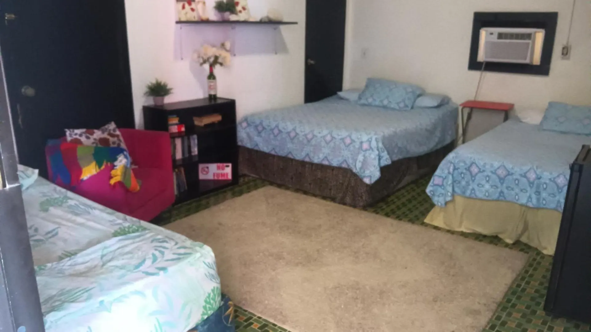 Medusa'S Hostel أغواديلا بورتوريكو