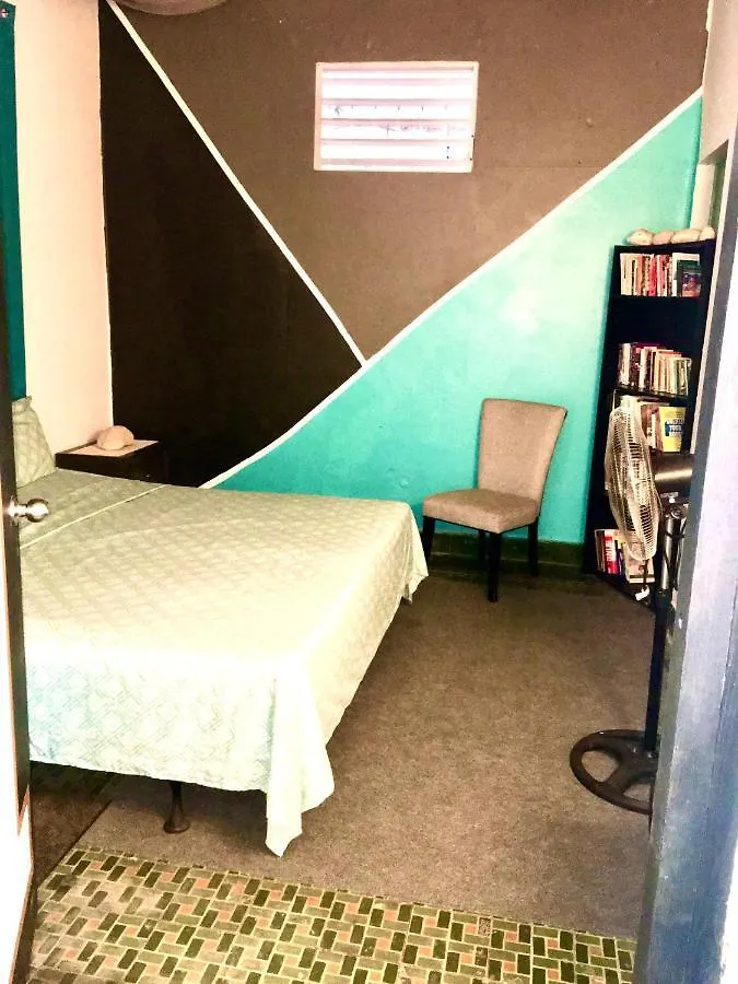 Medusa'S Hostel أغواديلا